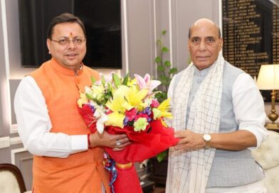 मुख्यमंत्री धामिन केन्द्रीय रक्षा मंत्री राजनाथ सिंह दगड़ि कायी मुखा भेंट